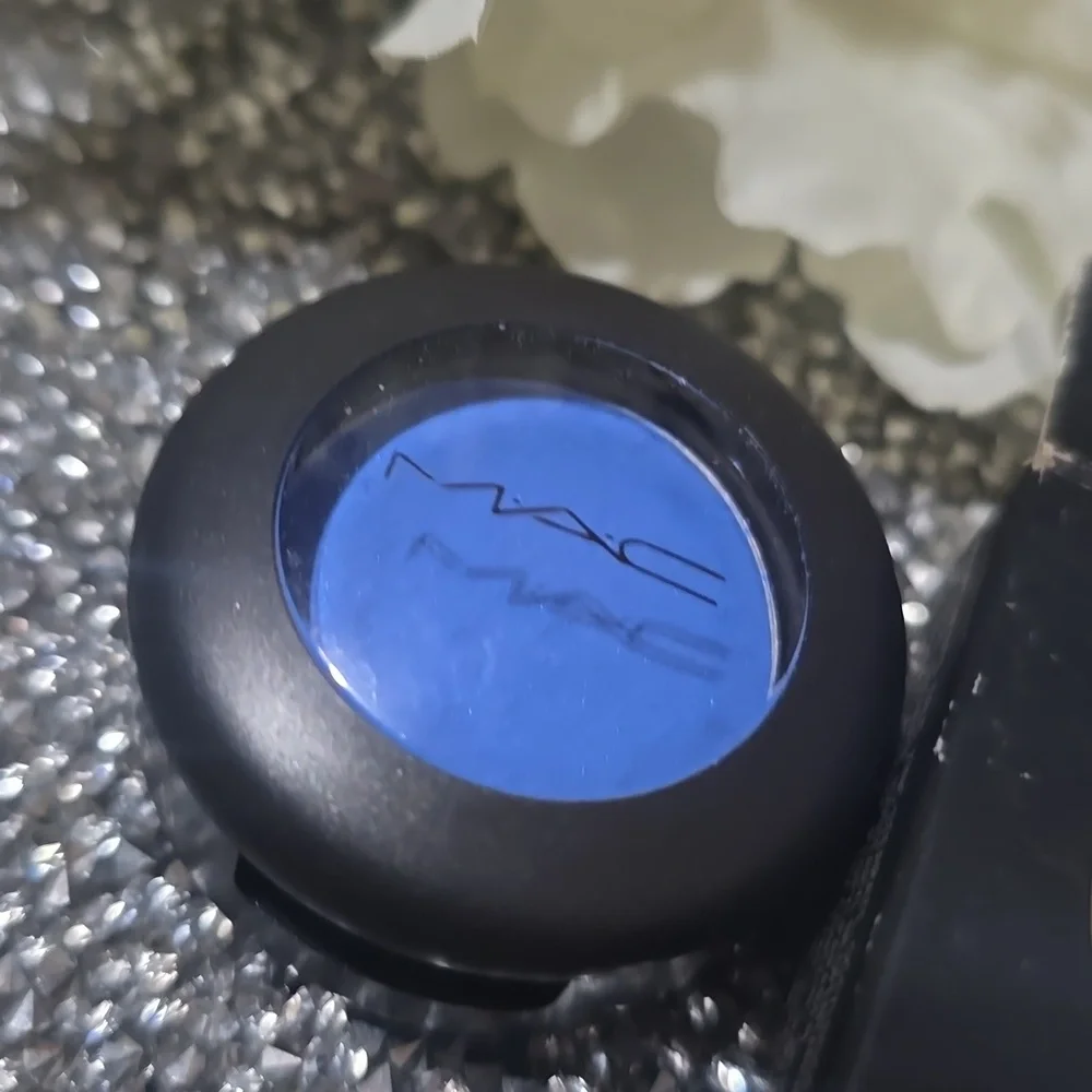 🧚♀️ELECTRO SKY Mac DISCONTINUED Eyeshadow Single NWT - Picture 7 of 7